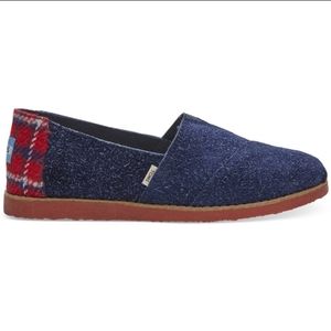 TOMS Alpargata Blue Suede~ Plaid Design on Back. RARE RED OUTSIDE SOLES NWOT 7.5
